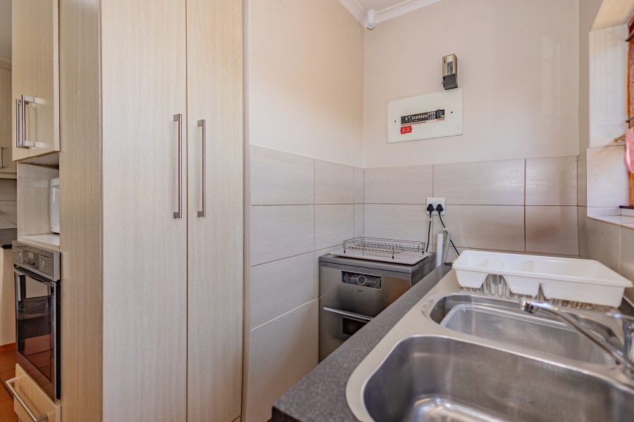 4 Bedroom Property for Sale in Amandelrug Western Cape